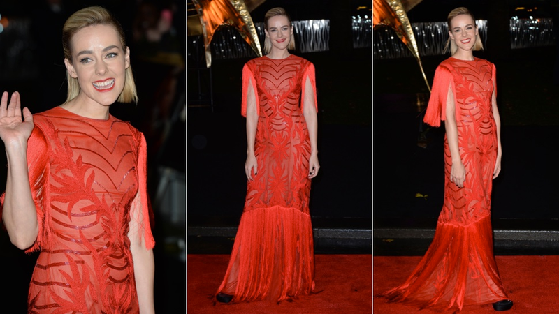 Illustration for article titled Bright Hues and Awkward Fringe at the Catching Fire UK Premiere